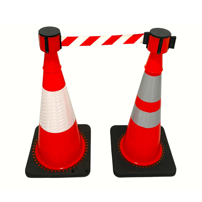 Kerucut Keselamatan Lalu Lintas PVC Elastisitas Tinggi dengan Basis Karet Tertimbang Opsional untuk Pengendalian Jalan Segala Cuaca dan Isolasi Bahaya