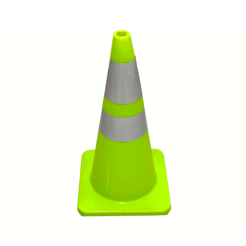 Kerucut Keselamatan Lalu Lintas PVC Elastisitas Tinggi dengan Basis Karet Tertimbang Opsional untuk Pengendalian Jalan Segala Cuaca dan Isolasi Bahaya