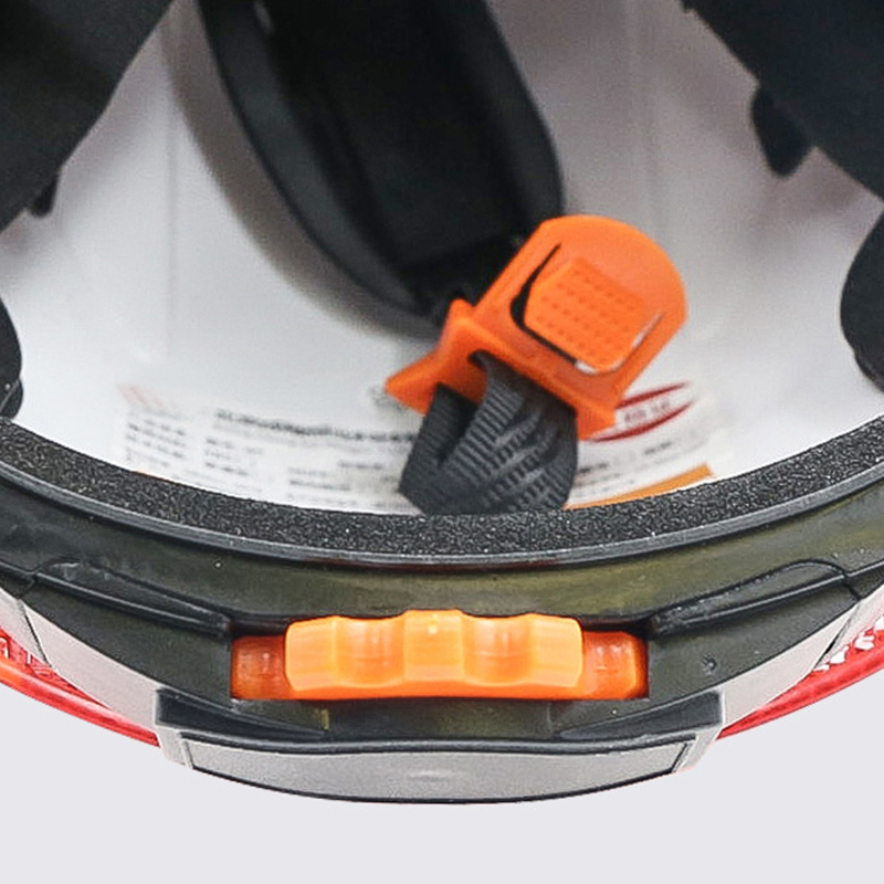 Helm kacamata dengan Visor Terintegrasi yang Dapat Ditarik
